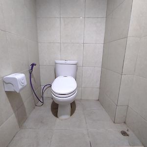 Kamar double standard